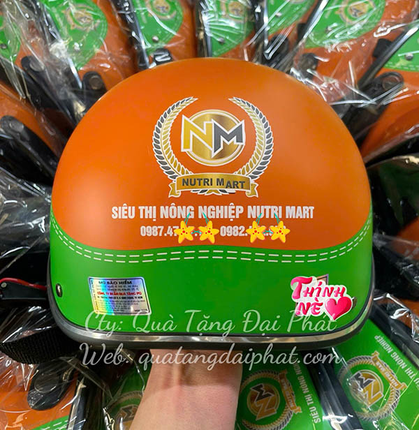 Nón bảo hiểm in logo giúp nâng tầm hình ảnh thương hiệu