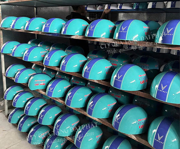 Lưu ý khi chọn xưởng in nón bảo hiểm