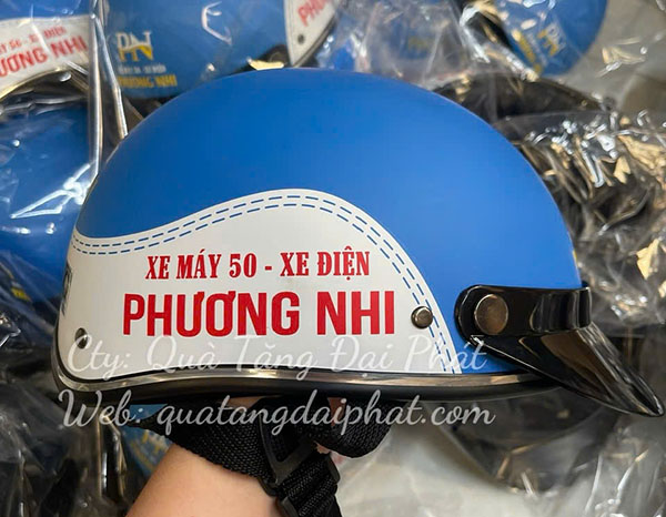 Đặt nón bảo hiểm in logo số lượng ít giúp tiết kiệm chi phí cho doanh nghiệp nhỏ