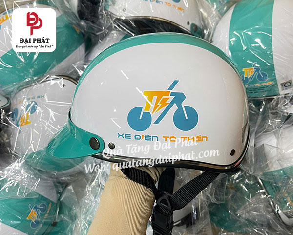 Vì sao nón bảo hiểm in logo lại quan trọng đối với doanh nghiệp? Vì sao nón bảo hiểm in logo lại quan trọng đối với doanh nghiệp?