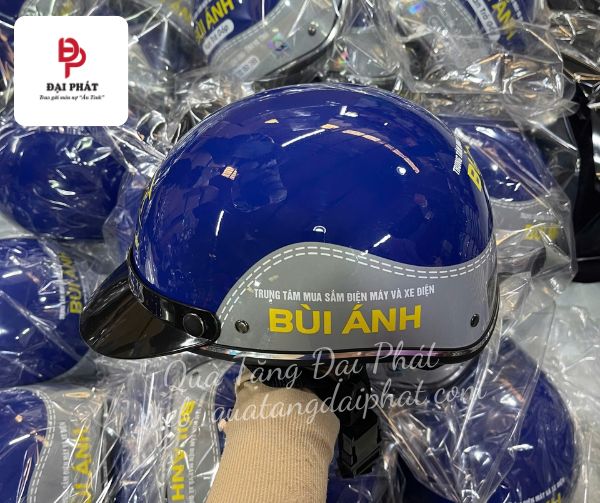 Nón bảo hiểm trung tâm mua sắm