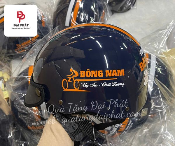 Nón bảo hiểm in logo cửa hàng xe điện